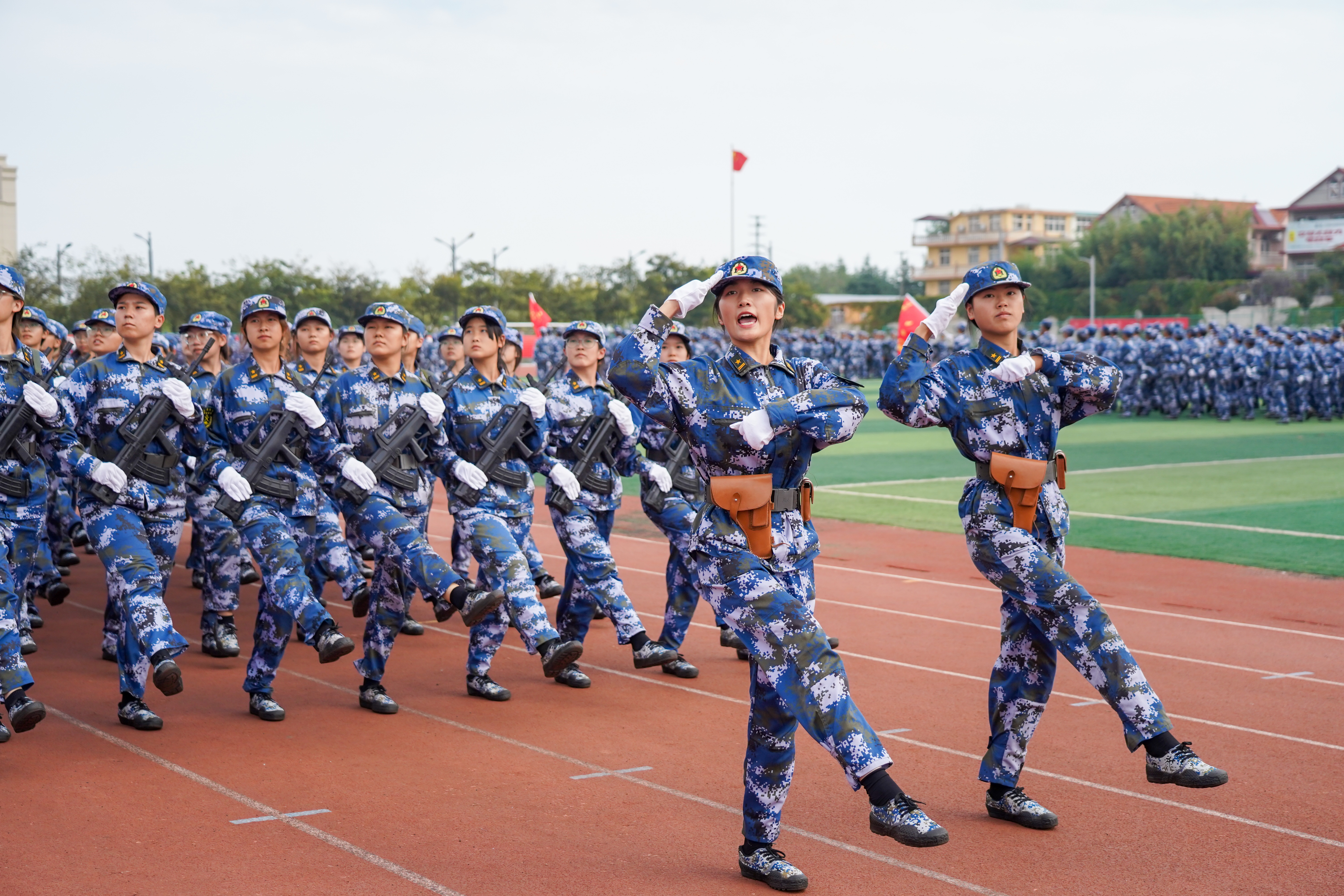 持枪方阵.jpg