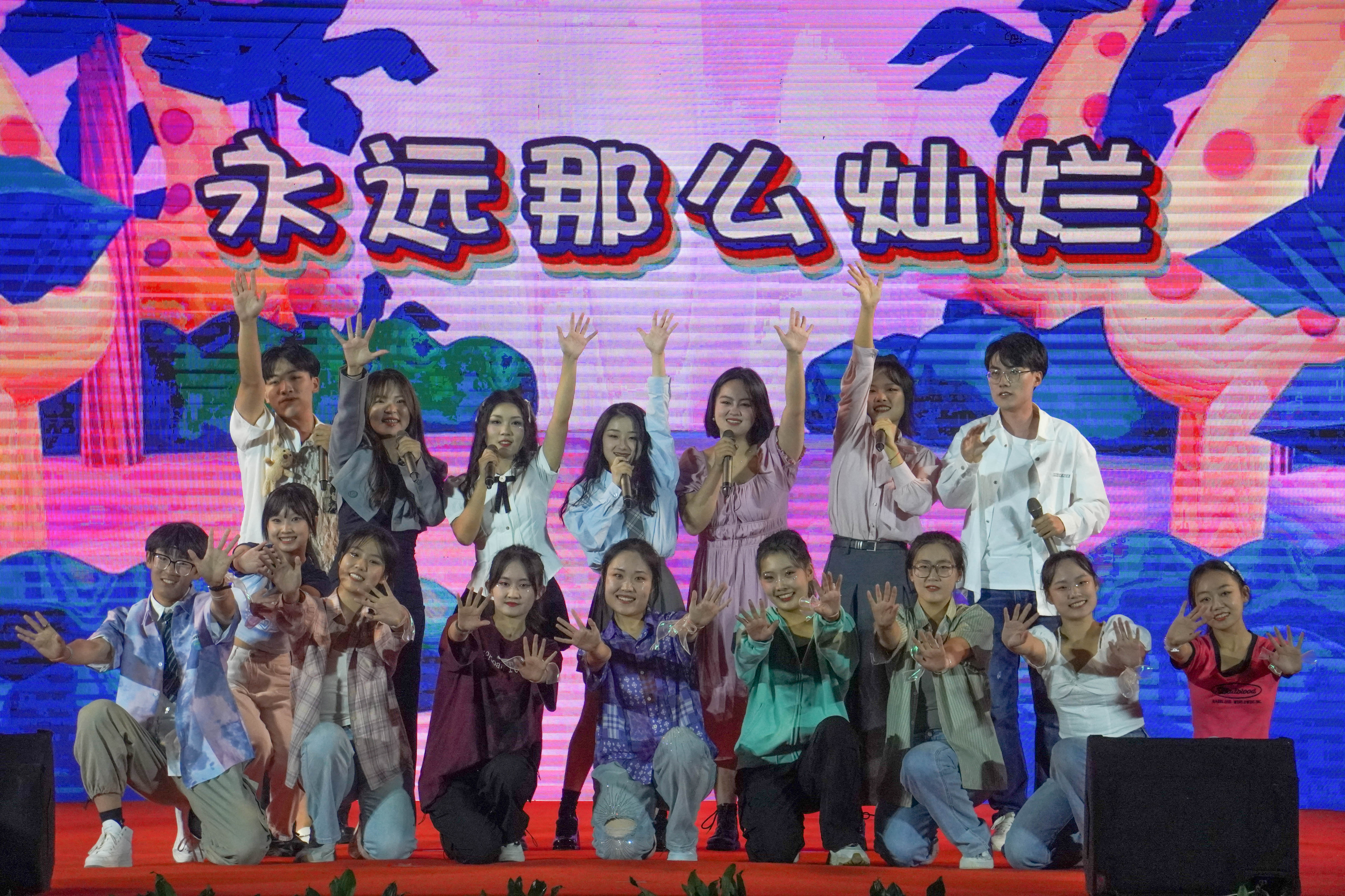 5音为梦响.jpg